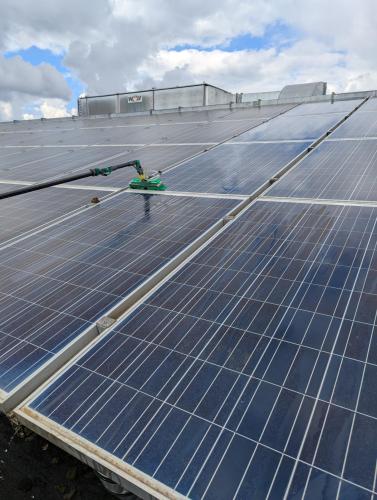 Nettoyage panneaux photovoltaïques